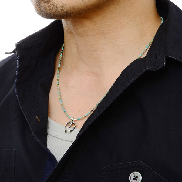 ビーズネックレス