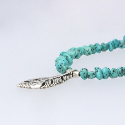 ビーズネックレス