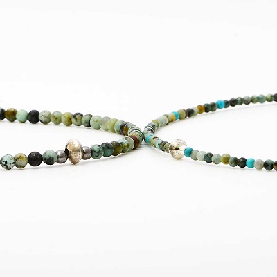 ビーズネックレス