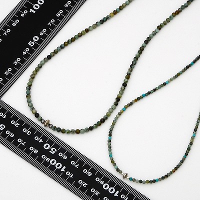 ビーズネックレス