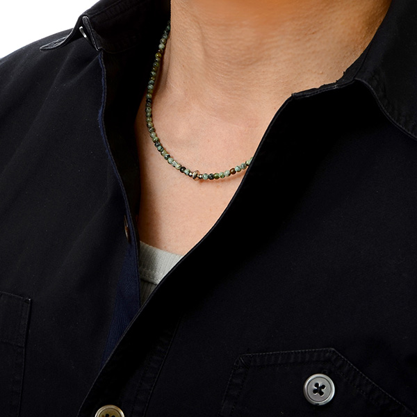 ビーズネックレス