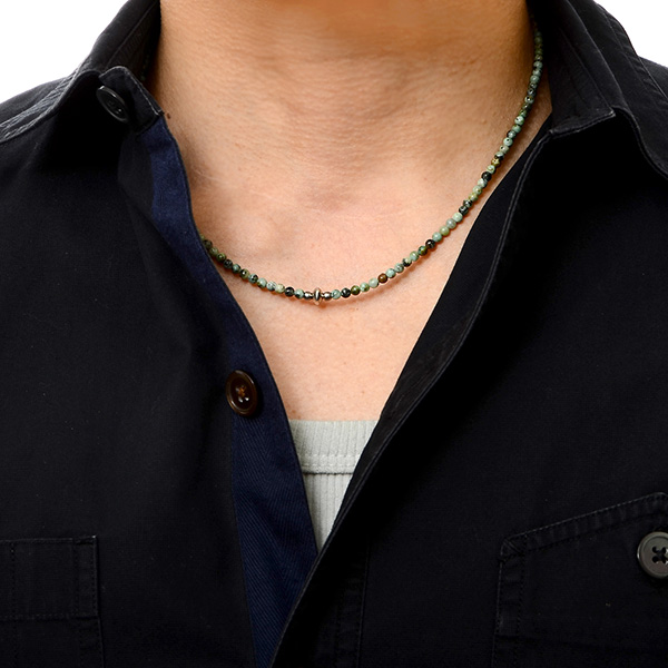 ビーズネックレス
