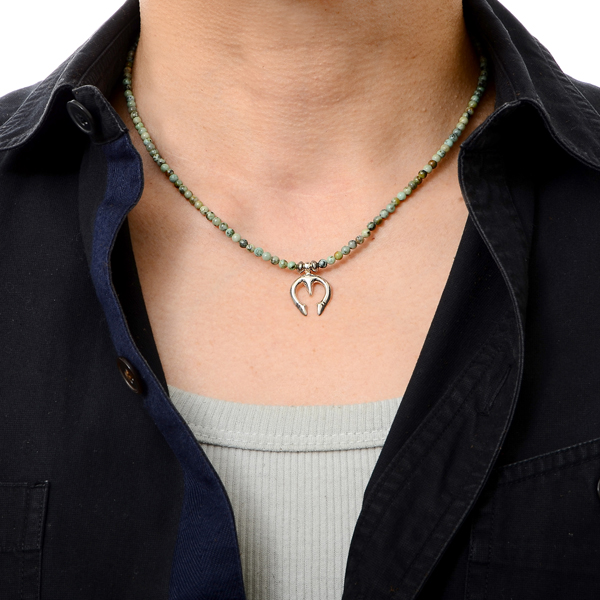 ビーズネックレス