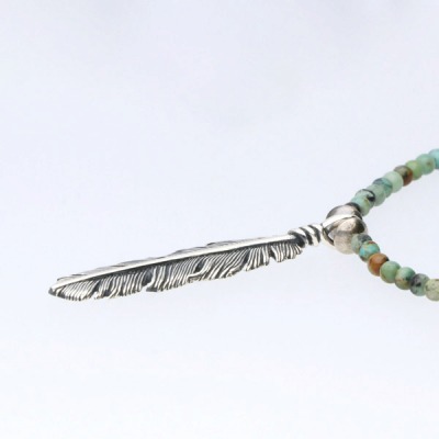 ビーズネックレス