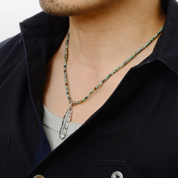 ビーズネックレス