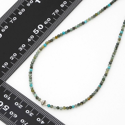 ビーズネックレス