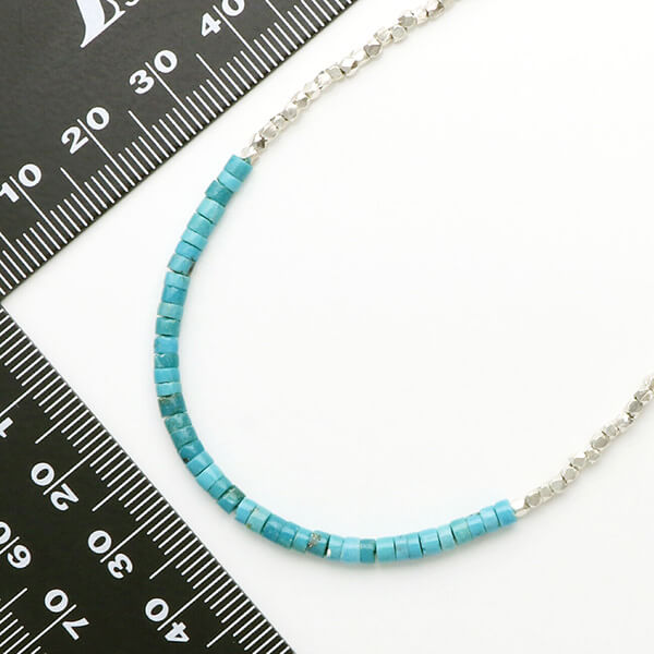 ビーズネックレス