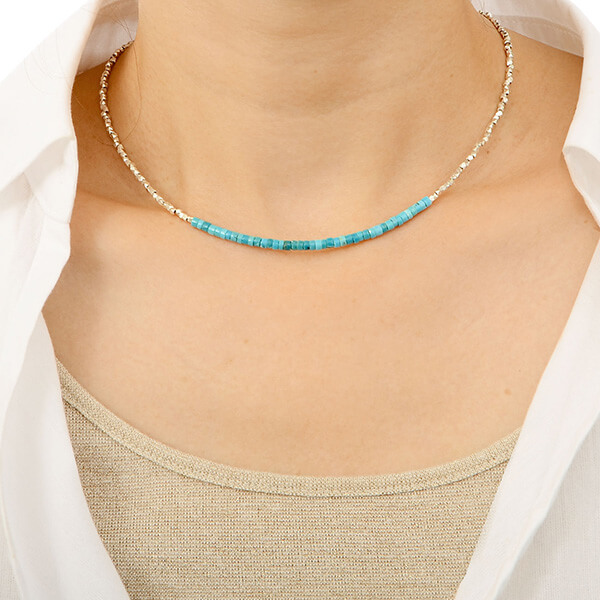 ビーズネックレス