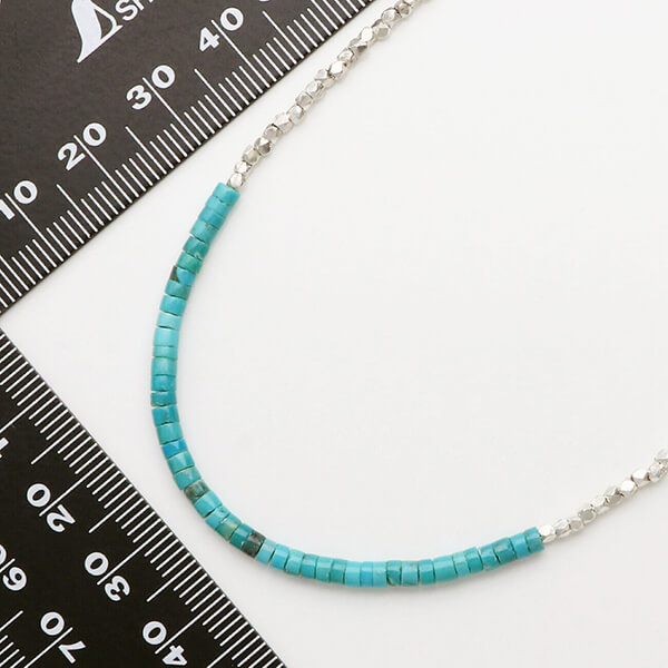 ビーズネックレス