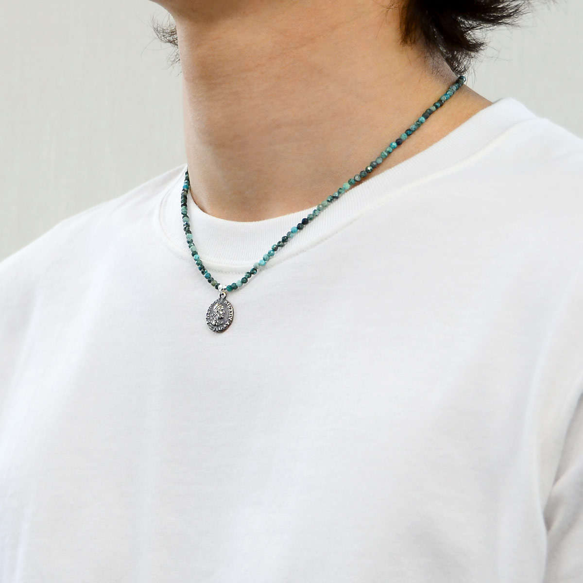 ビーズネックレス