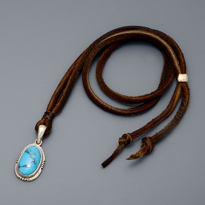 シルバーネックレス