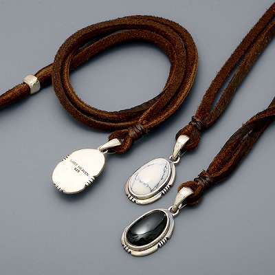 シルバーネックレス