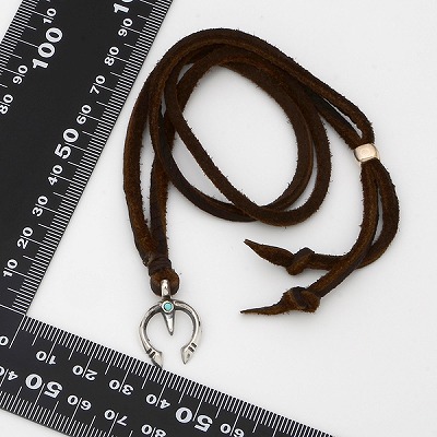 シルバーネックレス