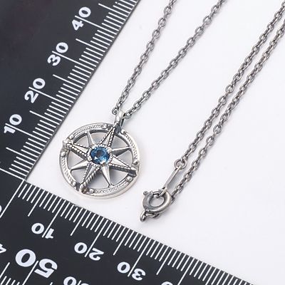 シルバーネックレス