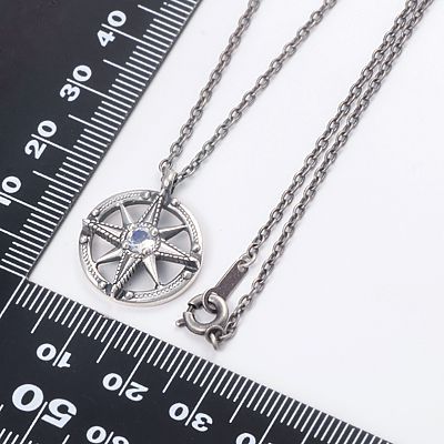 シルバーネックレス