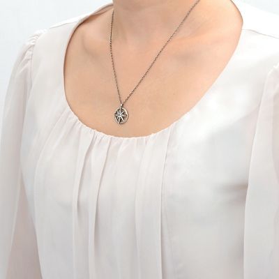 シルバーネックレス