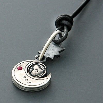 レザーネックレス