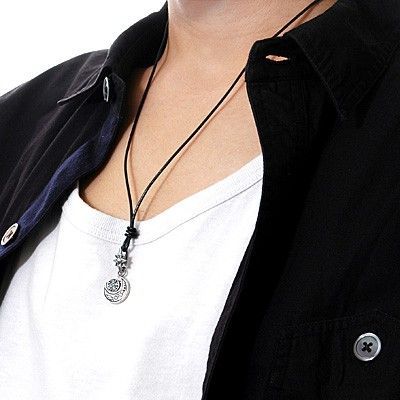 レザーペアネックレス