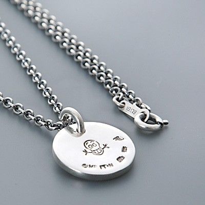 シルバーネックレス