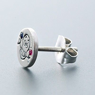 シルバースタッドピアス