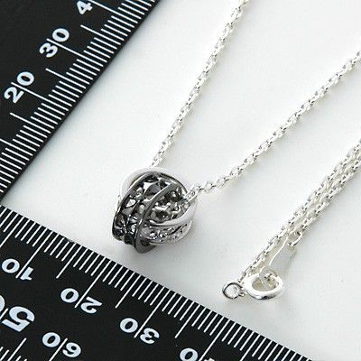 シルバーネックレス