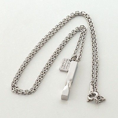 シルバーネックレス