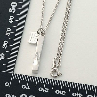 シルバーネックレス