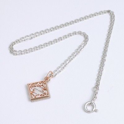 シルバーネックレス