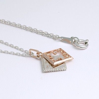 シルバーネックレス