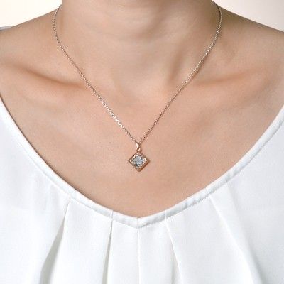 シルバーネックレス