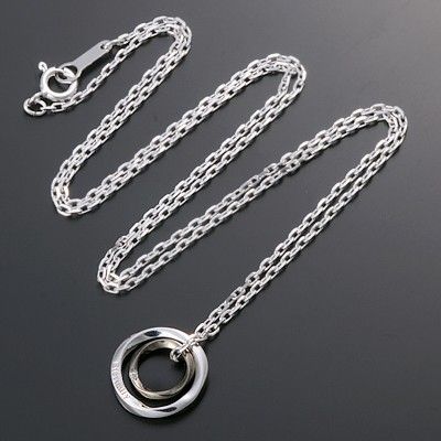 シルバーネックレス