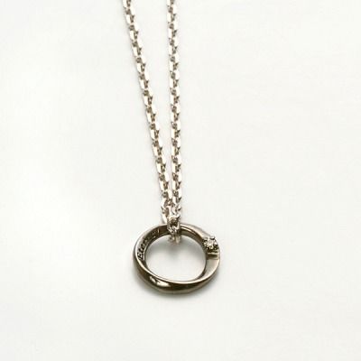 シルバーネックレス