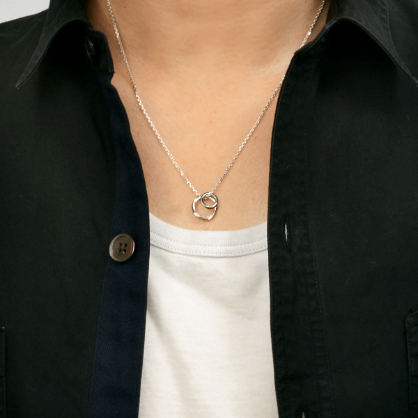 シルバーネックレス