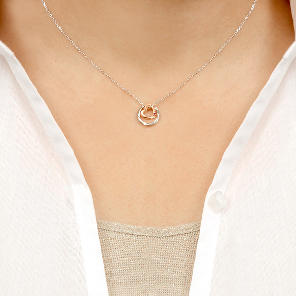 シルバーネックレス