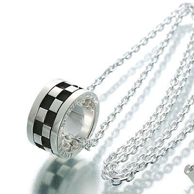 シルバーネックレス