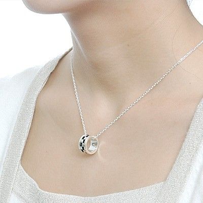 シルバーネックレス