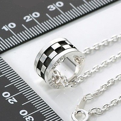 シルバーネックレス
