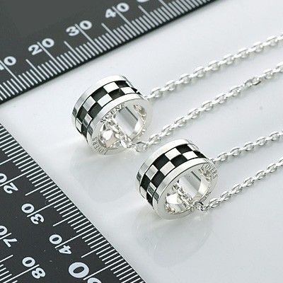 シルバーペアネックレス