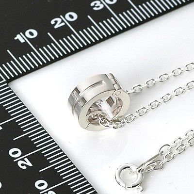 シルバーネックレス
