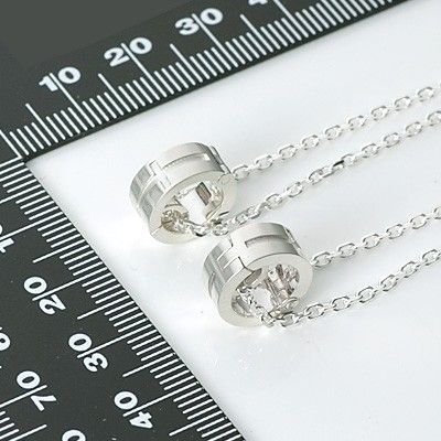 シルバーペアネックレス