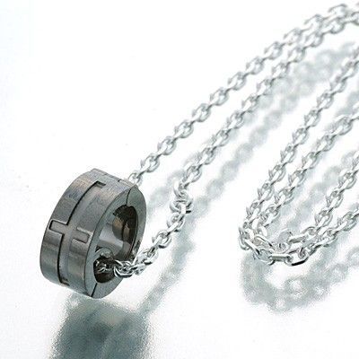 シルバーネックレス