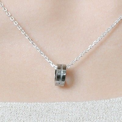 シルバーネックレス