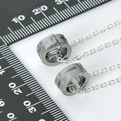 シルバーペアネックレス