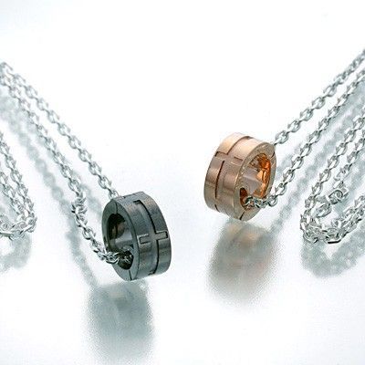 シルバーペアネックレス