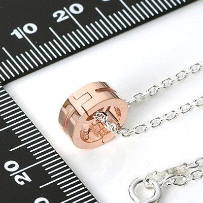 シルバーネックレス