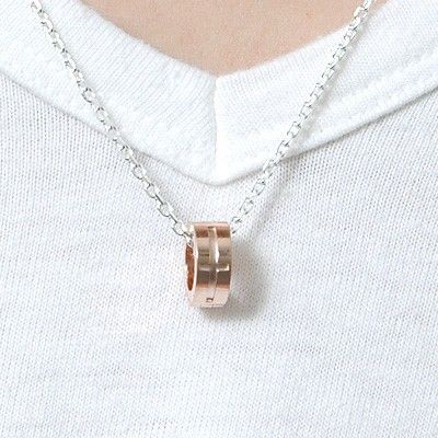 シルバーネックレス