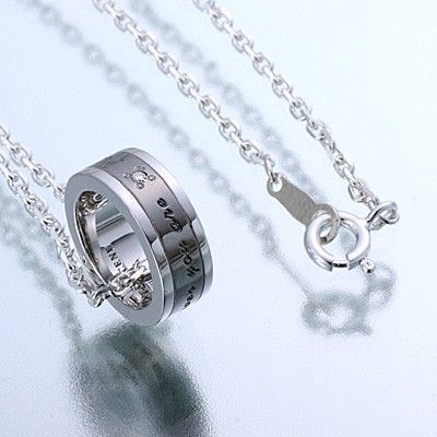 シルバーネックレス