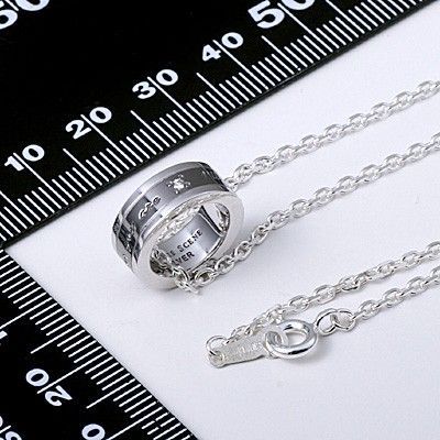 シルバーネックレス