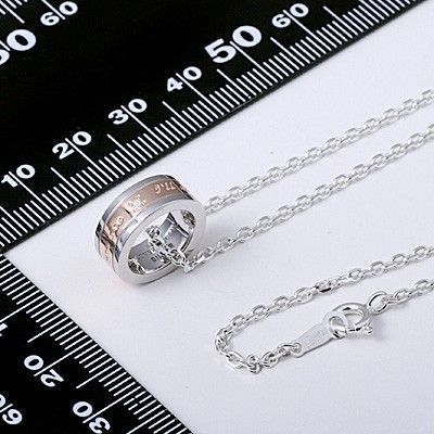 シルバーネックレス