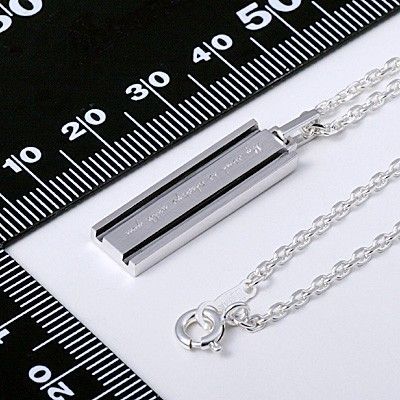 シルバーネックレス